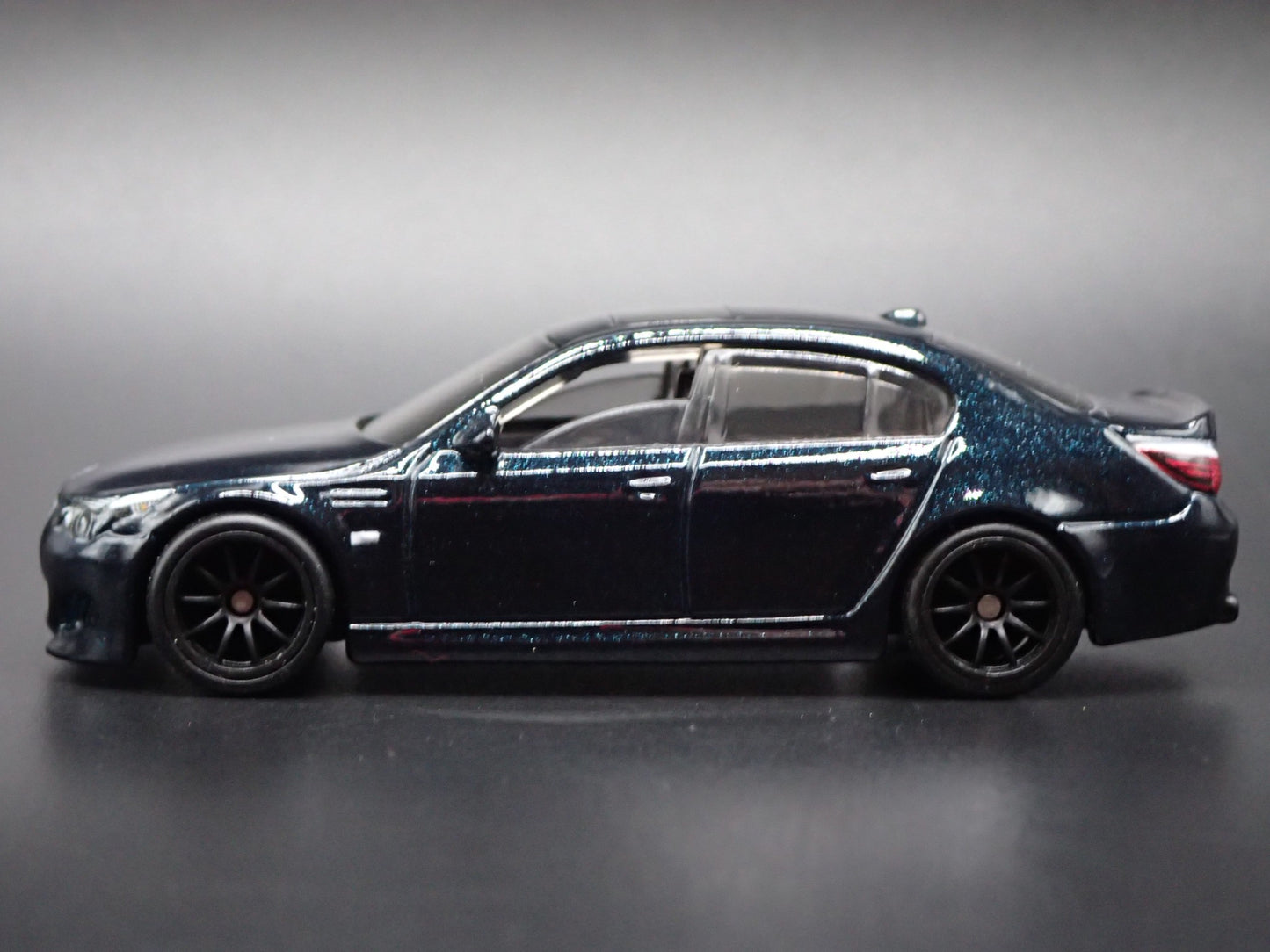 2004-2010 BMW M5 E60 BLACK 4 FOUR DOOR 1:64 SCALE COLLECTIBLE DIECAST MODEL CAR