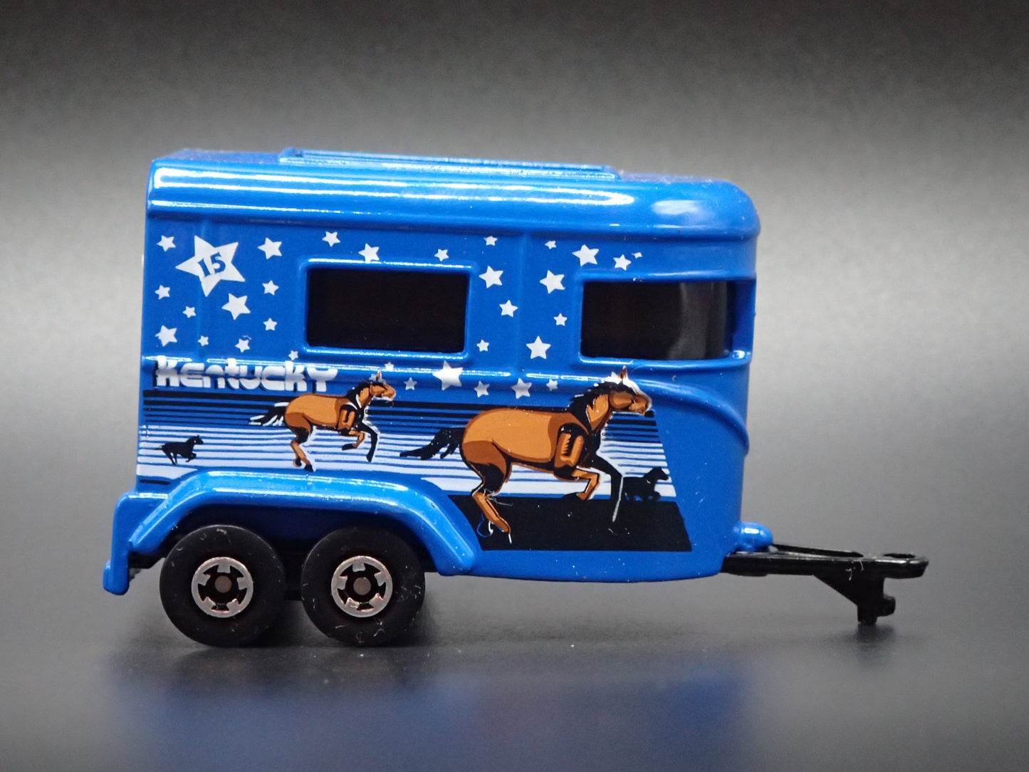 HORSE TRAILER W/ HITCH KENTUCKY BLUE 1/64 MB SCALE DIORAMA DIECAST MODEL CAR