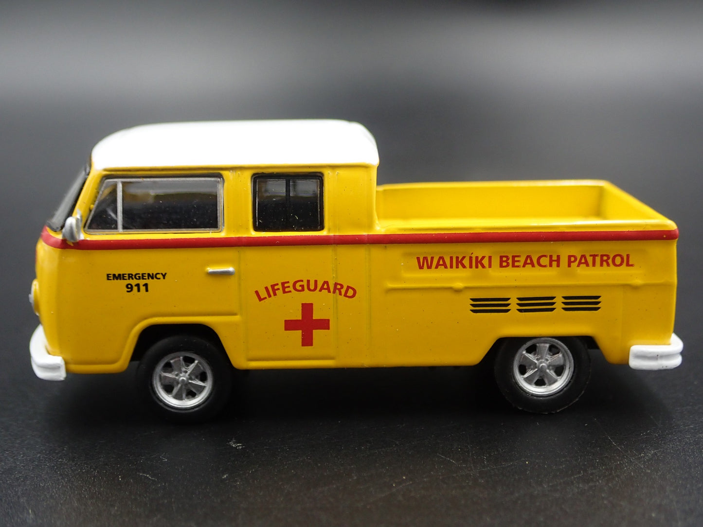 1967-1979 VW VOLKSWAGEN TYPE 2 DOUBLE CAB PICKUP 1/64 SCALE DIECAST MODEL CAR