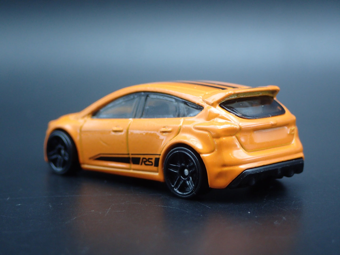 2011 - 2018 FORD FOCUS RS ORANGE RARE 1:64 SCALE COLLECTIBLE DIECAST MODEL CAR