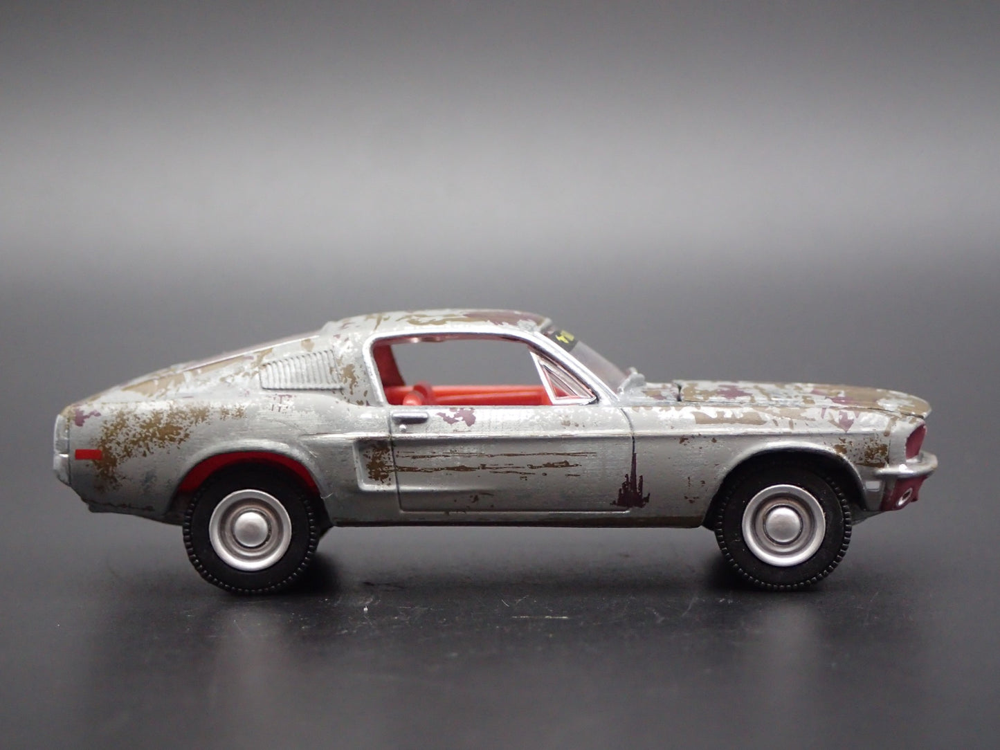 1968 68 FORD MUSTANG GT FASTBACK BARN FIND 1/64 SCALE DIORAMA DIECAST MODEL CAR