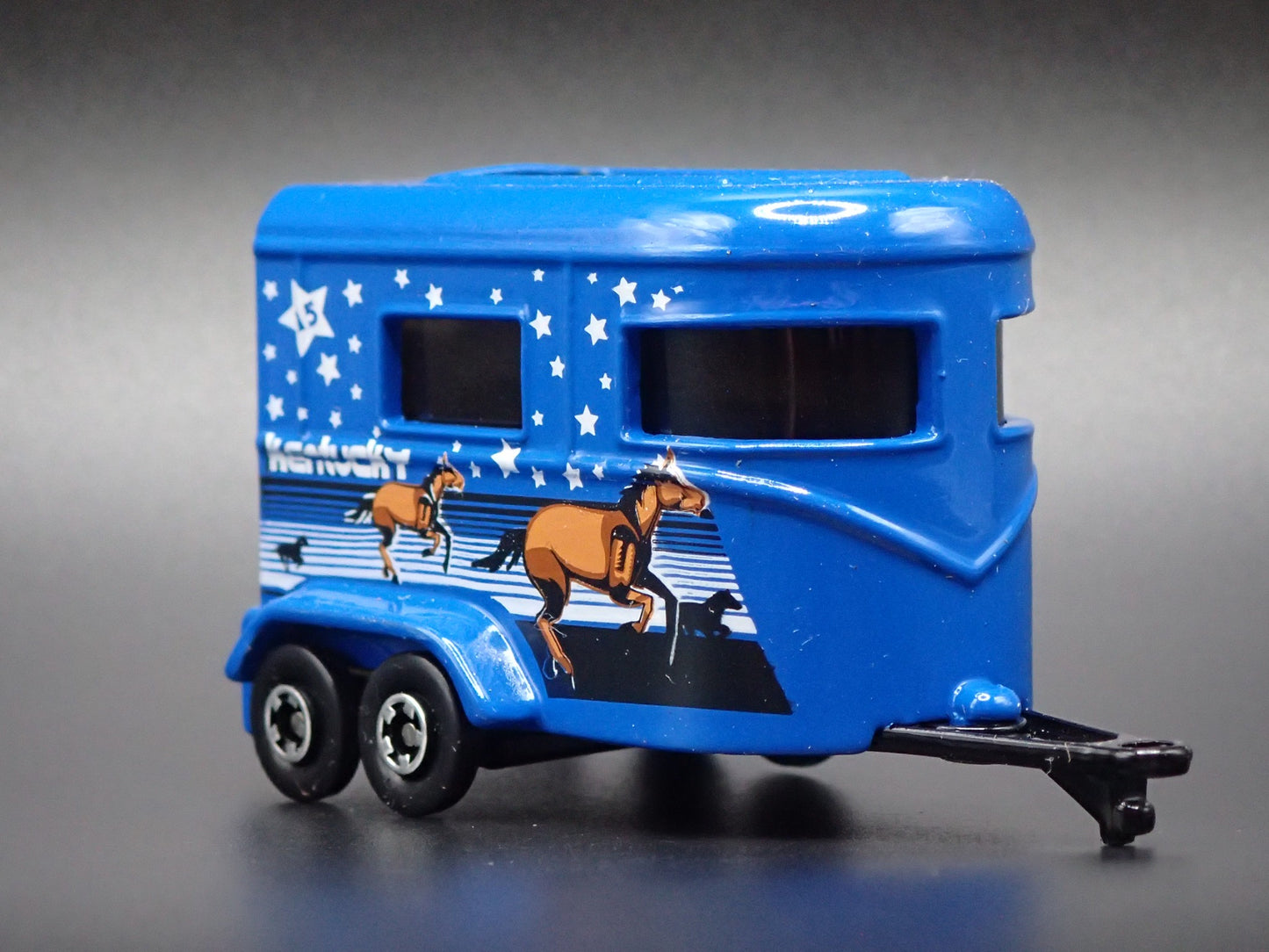 HORSE TRAILER W/ HITCH KENTUCKY BLUE 1/64 MB SCALE DIORAMA DIECAST MODEL CAR