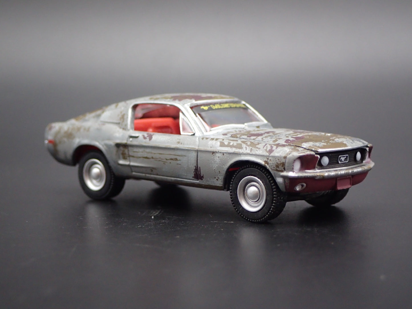 1968 68 FORD MUSTANG GT FASTBACK BARN FIND 1/64 SCALE DIORAMA DIECAST MODEL CAR