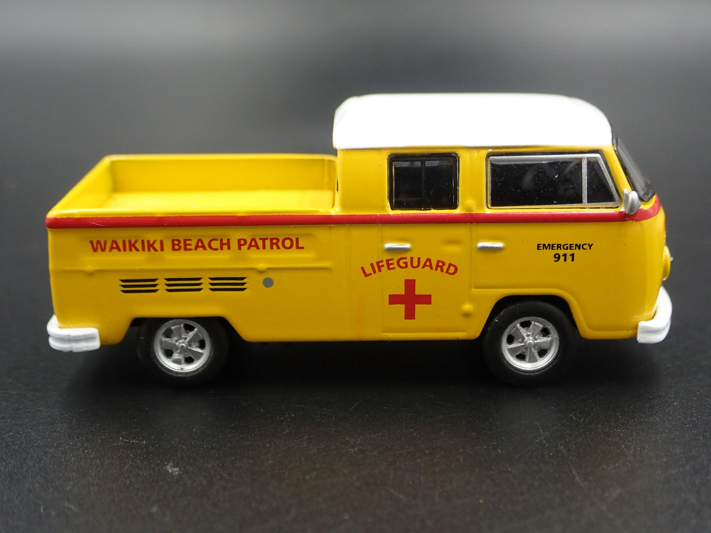 1967-1979 VW VOLKSWAGEN TYPE 2 DOUBLE CAB PICKUP 1/64 SCALE DIECAST MODEL CAR