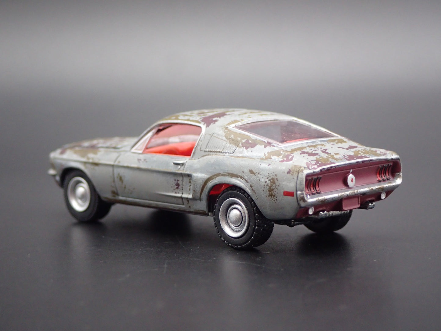 1968 68 FORD MUSTANG GT FASTBACK BARN FIND 1/64 SCALE DIORAMA DIECAST MODEL CAR