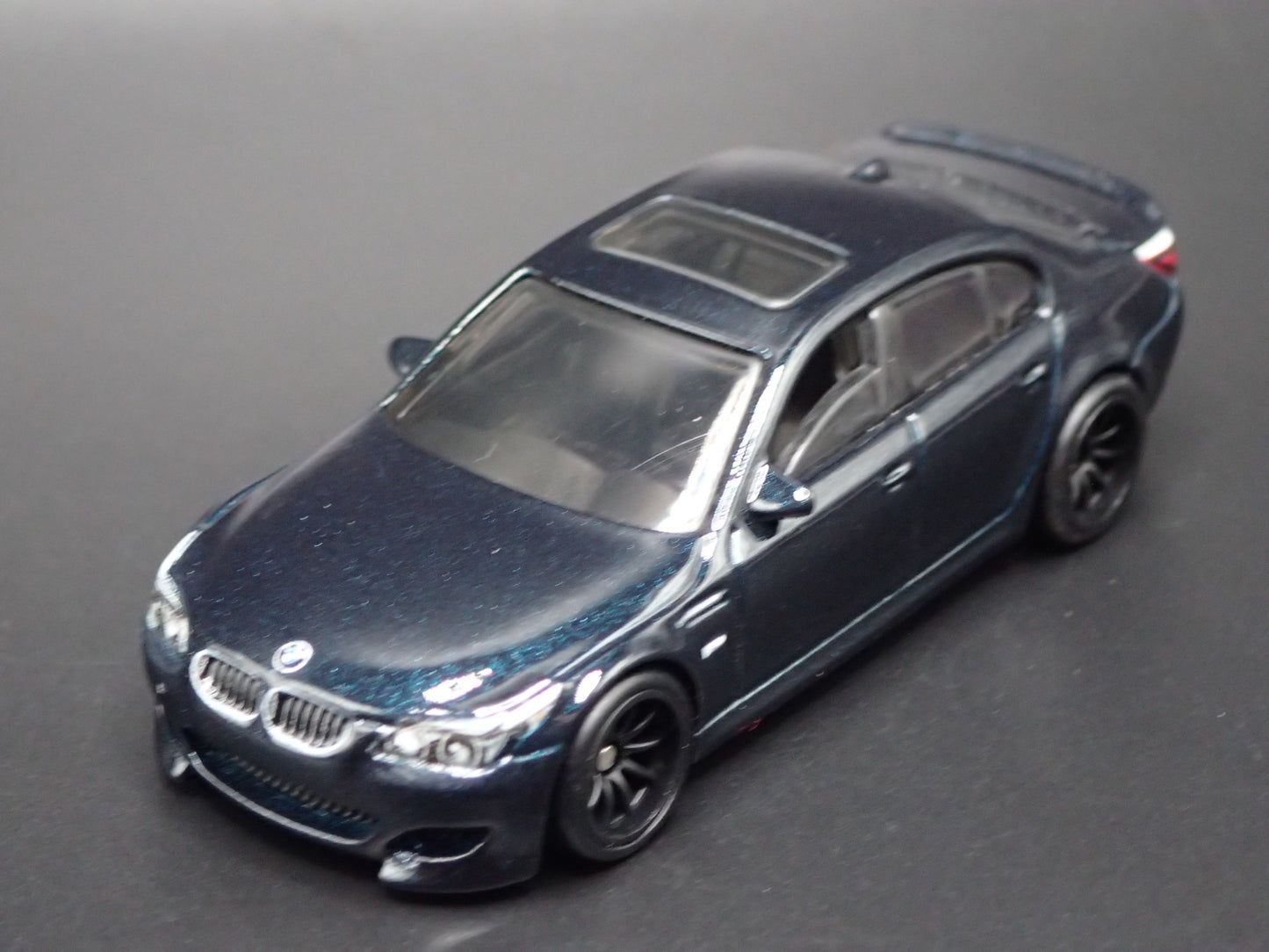 2004-2010 BMW M5 E60 BLACK 4 FOUR DOOR 1:64 SCALE COLLECTIBLE DIECAST MODEL CAR