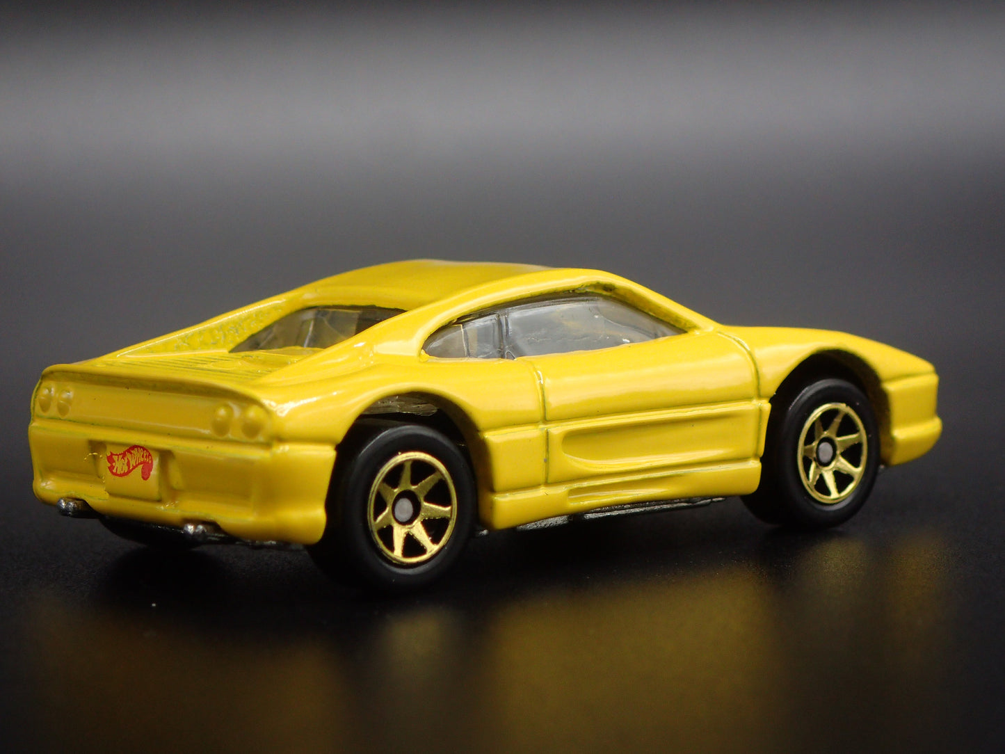 1994-1999 FERRARI 355 YELLOW 1:64 SCALE COLLECTIBLE DIORAMA DIECAST MODEL CAR