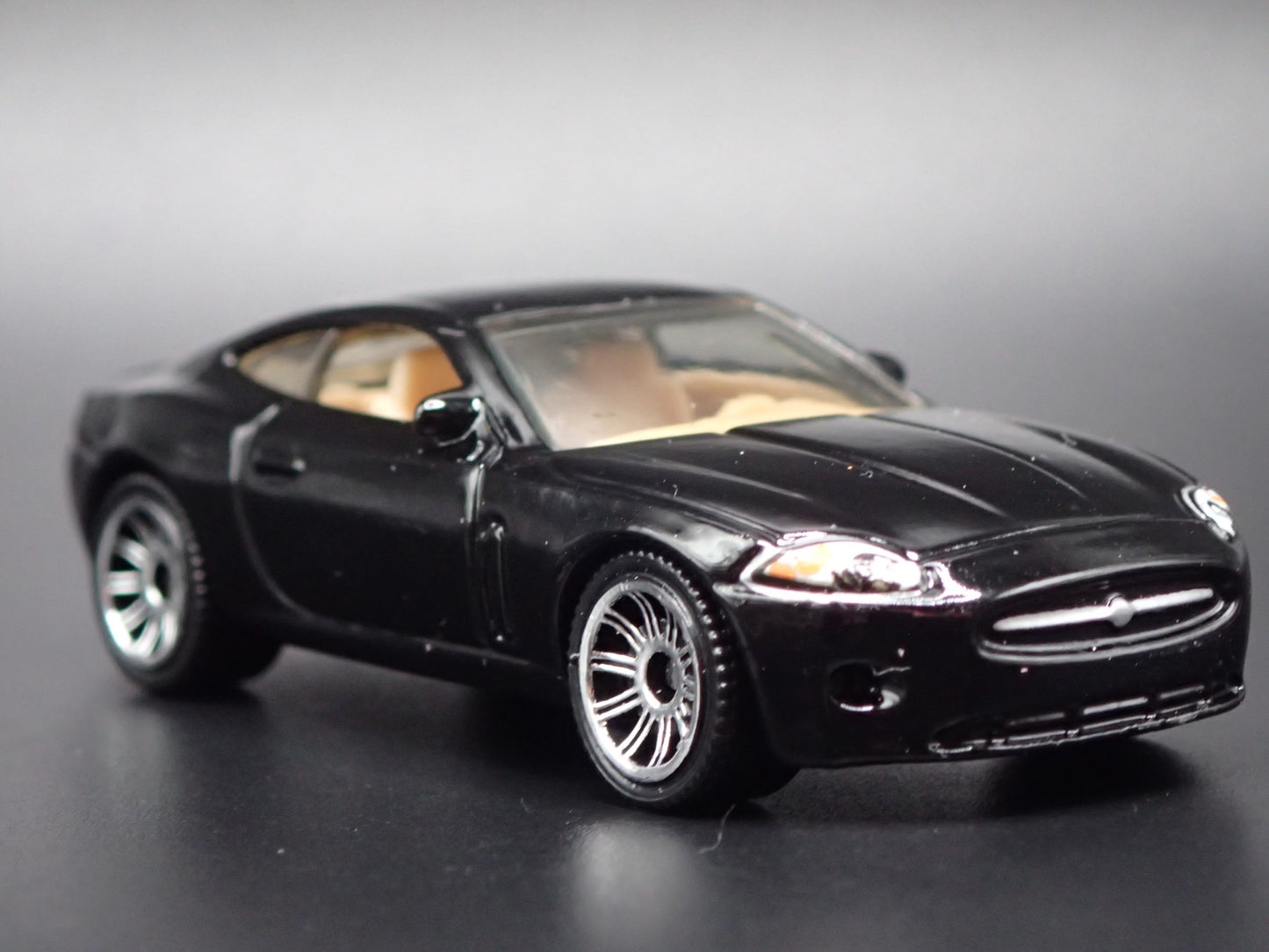 2006-2014 JAGUAR XK BLACK 1/64 SCALE COLLECTIBLE DIORAMA DIECAST MODEL CAR