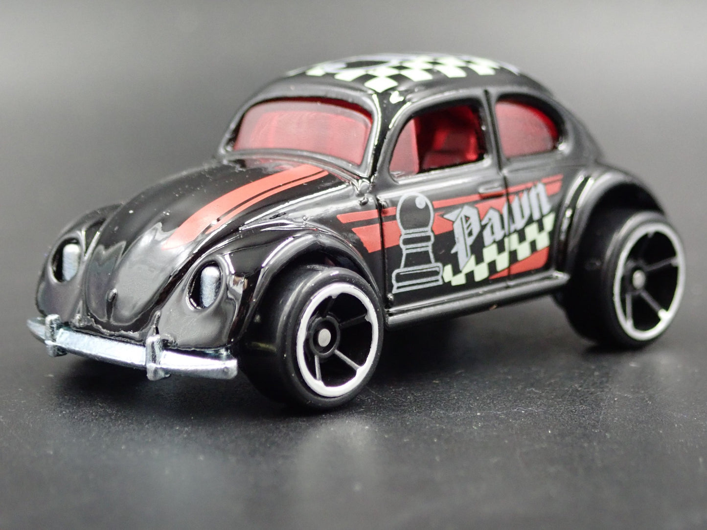 1960-1967 VW VOLKSWAGEN CLASSIC BEETLE BUG 1:64 SCALE DIORAMA DIECAST MODEL CAR