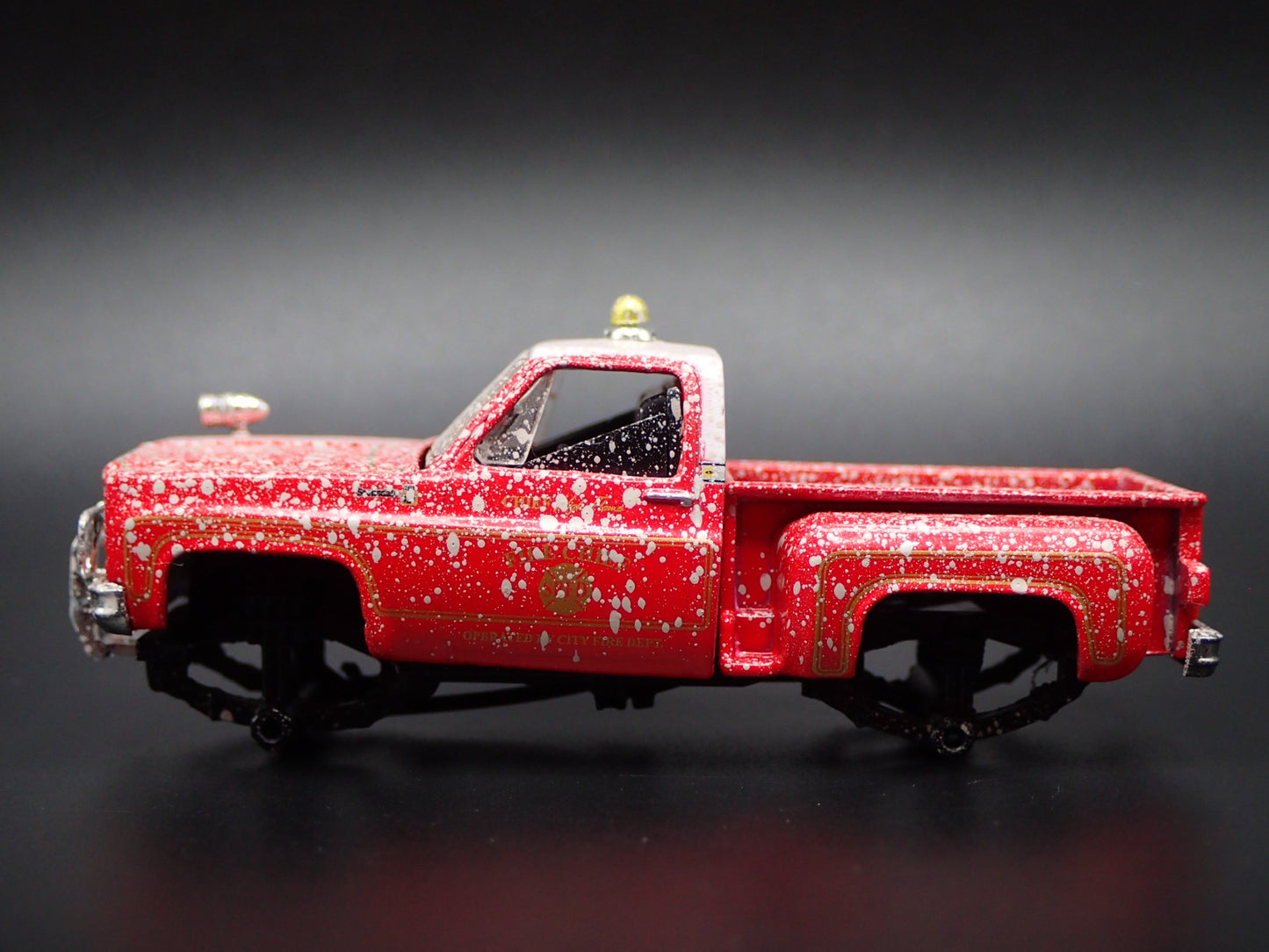 1976 CHEVROLET PICKUP TRUCK FIRE DEPT 4X4 SQUAREBODY WRECK 1/64 SCALE MODEL CAR