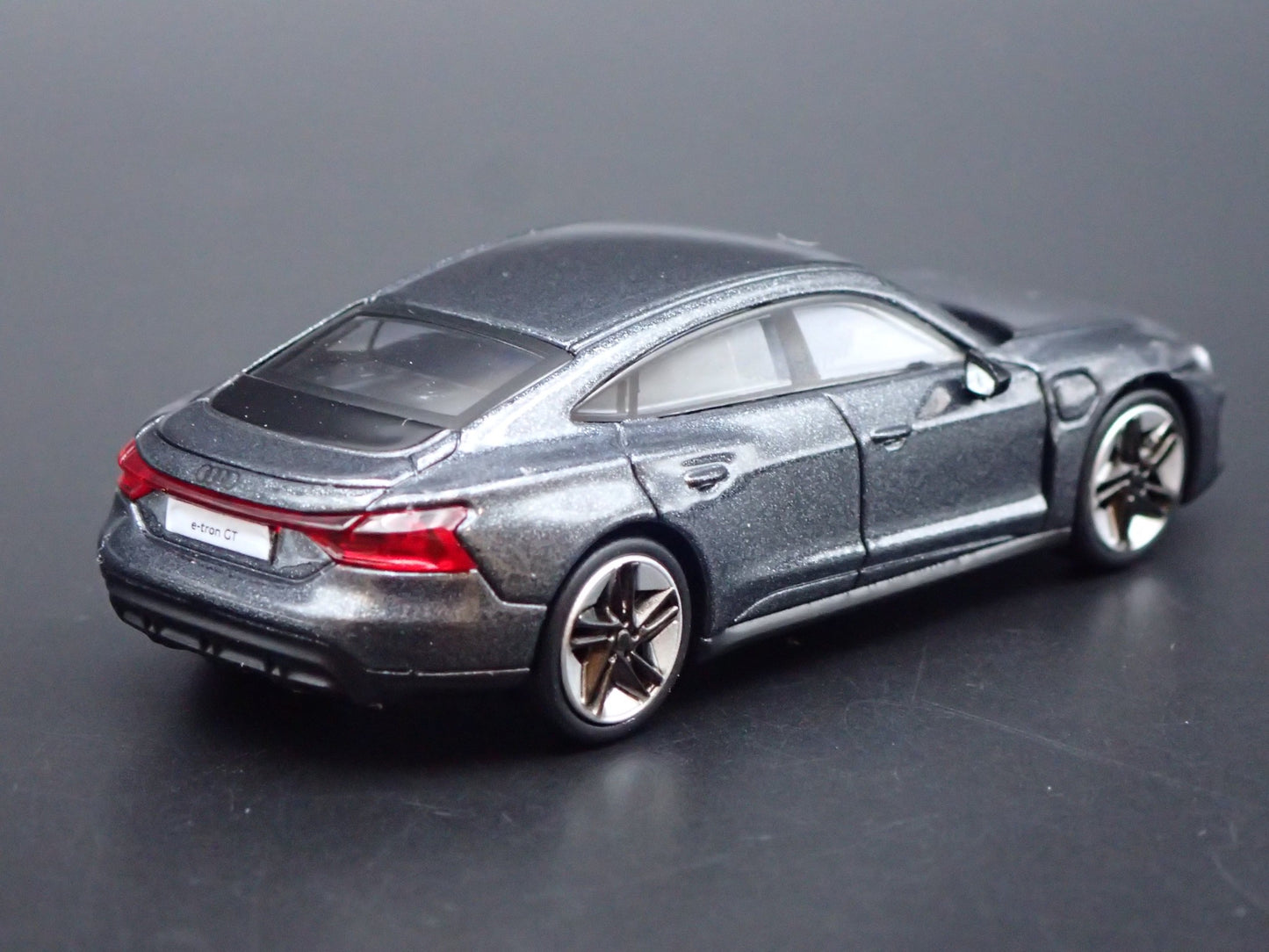 2020-2025 AUDI RS E TRON ETRON GT 1:64 SCALE COLLECTIBLE DIECAST MODEL CAR