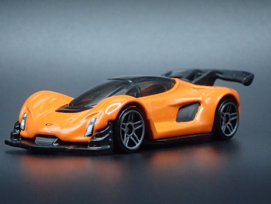 2021-2026 CZINGER 21C SUPER CAR 1:64 SCALE COLLECTIBLE DIORAMA DIECAST MODEL CAR