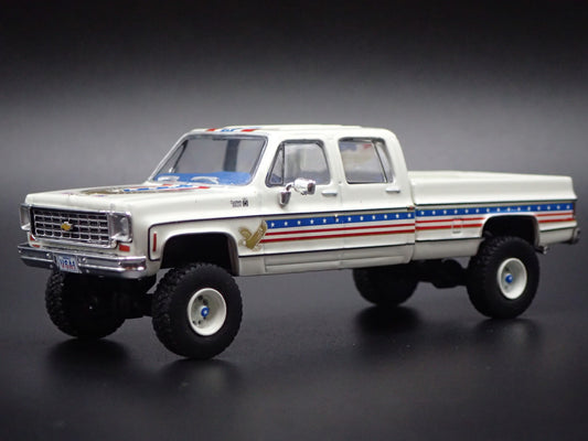 1976 CHEVY CHEVROLET DELUXE K30 FLEETWOOD CREW CAB 1:64 SCALE DIECAST MODEL CAR