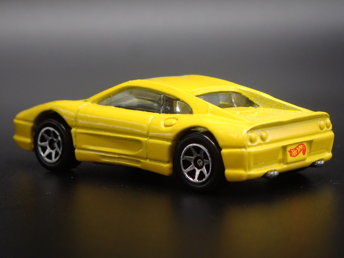 1994-1999 FERRARI 355 YELLOW 1:64 SCALE COLLECTIBLE DIORAMA DIECAST MODEL CAR