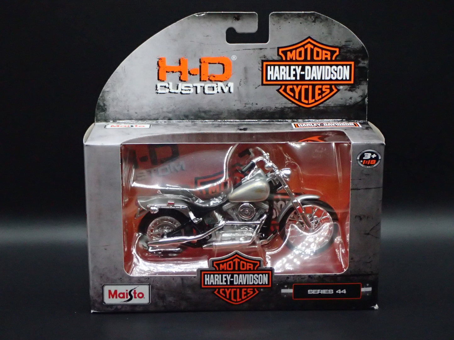 1984 84 FXST SOFTAIL HARLEY DAVIDSON MOTORCYCLE MAISTO SERIES 44 RARE 1/18 MODEL