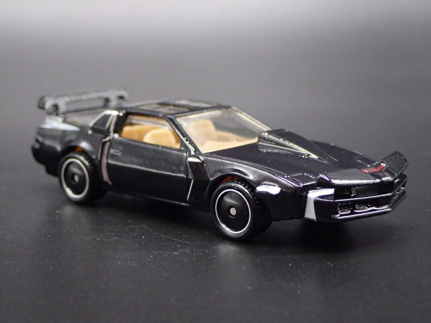 KNIGHT RIDER KITT SUPER PURSUIT MODE RARE 1:64 SCALE DIORAMA DIECAST MODEL CAR