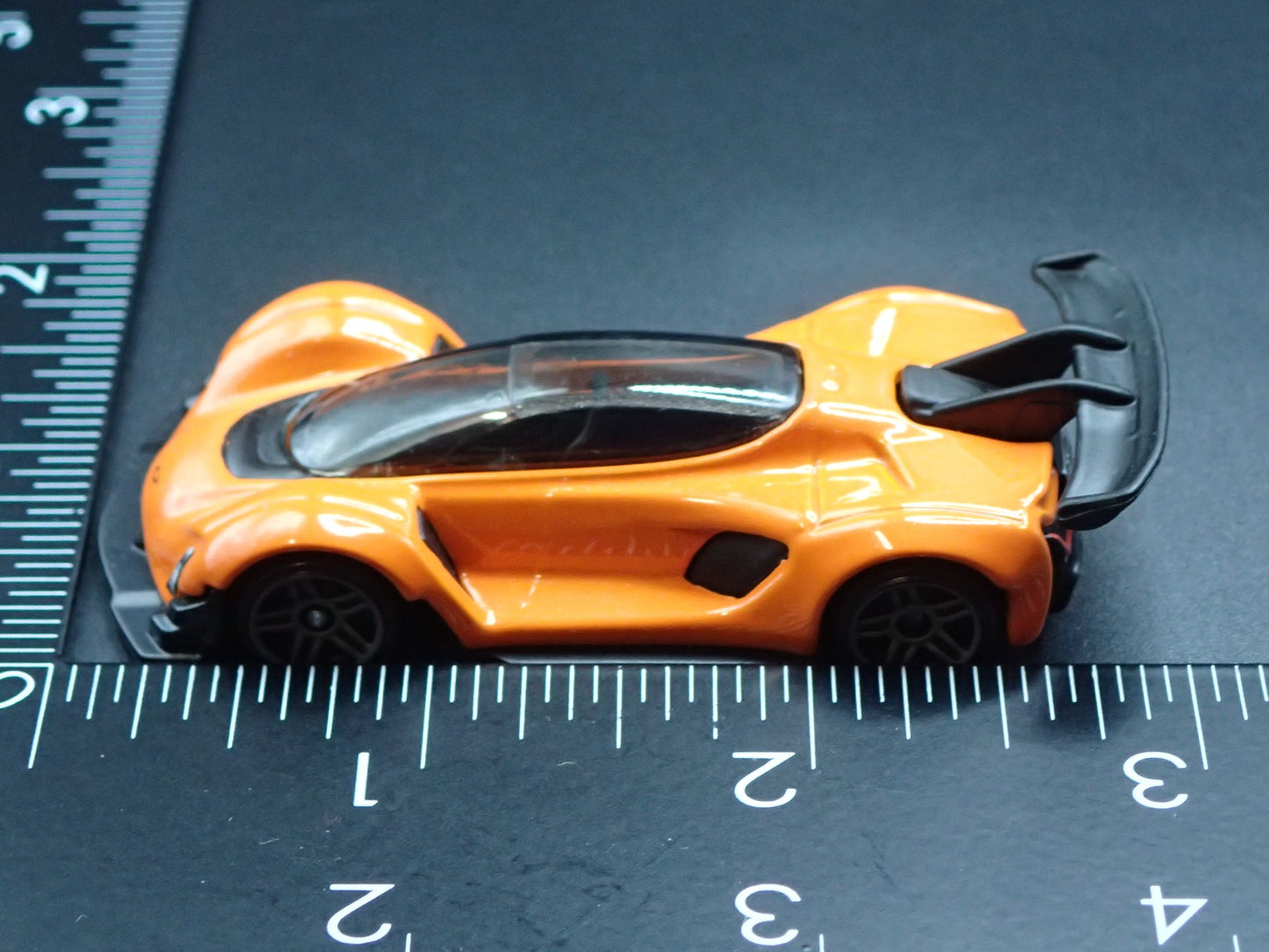 2021-2026 CZINGER 21C SUPER CAR 1:64 SCALE COLLECTIBLE DIORAMA DIECAST MODEL CAR
