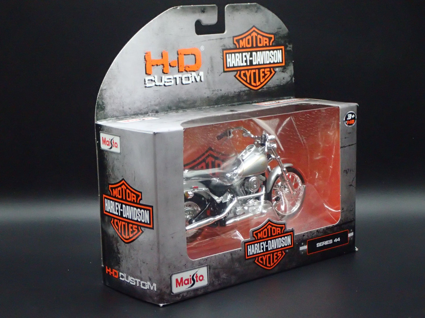 1984 84 FXST SOFTAIL HARLEY DAVIDSON MOTORCYCLE MAISTO SERIES 44 RARE 1/18 MODEL