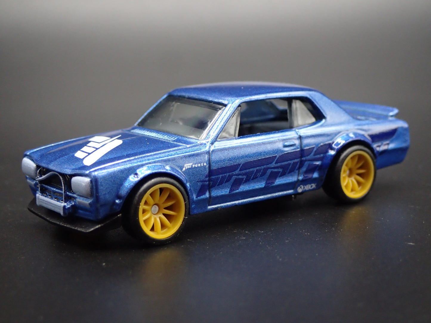 1968-1972 NISSAN SKYLINE HT 2000 GTX FORZA HORIZON 1:64 SCALE DIECAST MODEL CAR
