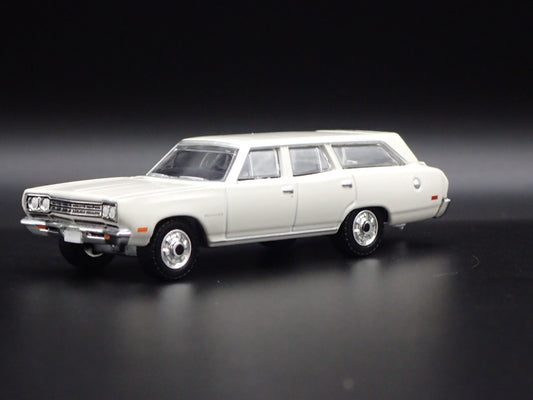 1969 69 PLYMOUTH SATELLITE STATION WAGON w/ HITCH 1:64 SCALE DIECAST MODEL CAR
