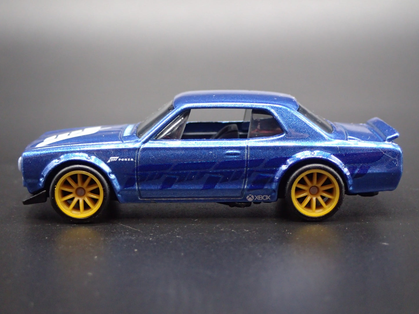 1968-1972 NISSAN SKYLINE HT 2000 GTX FORZA HORIZON 1:64 SCALE DIECAST MODEL CAR
