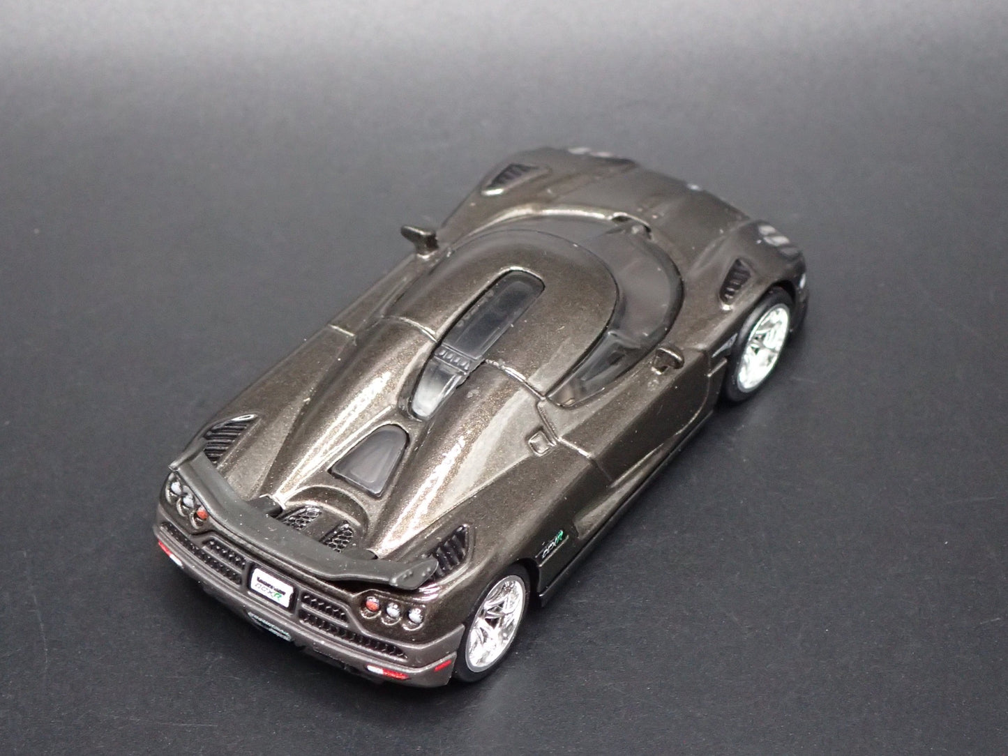 2006-2010 KOENIGSEGG CCXR SUPER CAR GRAY 1:64 SCALE DIORAMA DIECAST MODEL CAR