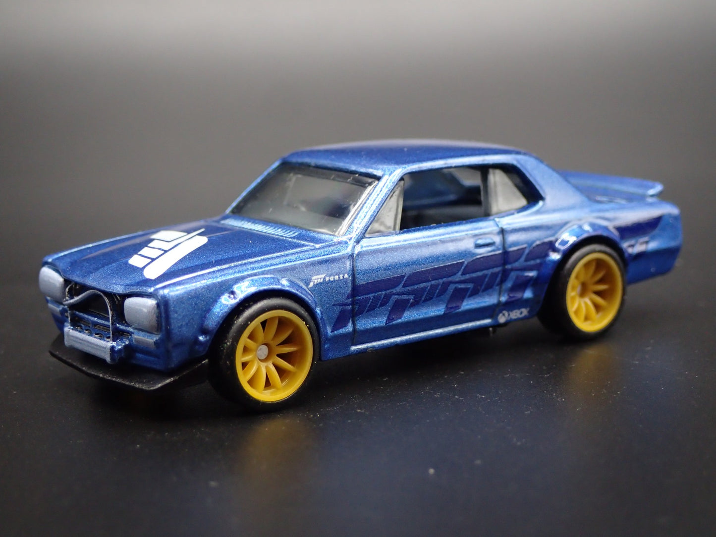 1968-1972 NISSAN SKYLINE HT 2000 GTX FORZA HORIZON 1:64 SCALE DIECAST MODEL CAR