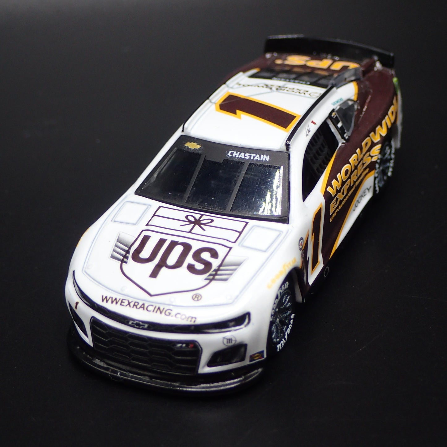 2023 23 CHEVY CAMARO ZL1 1 ROSS CHASTAIN UPS WORLD NASCAR 1:64 DIECAST MODEL CAR