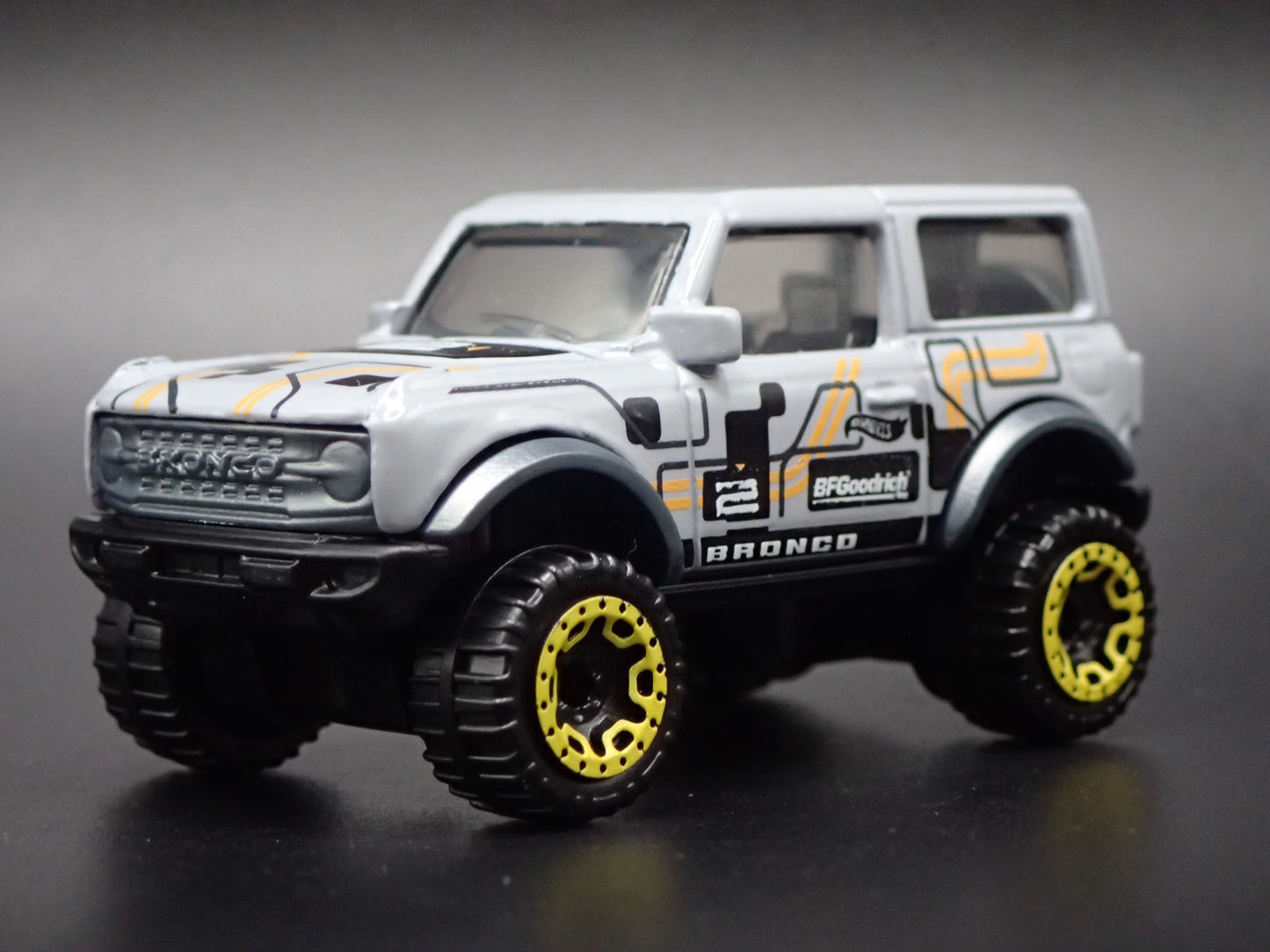 2021-2026 FORD BRONCO 2 TWO DOOR GRAY RARE 1:64 SCALE DIORAMA DIECAST MODEL CAR