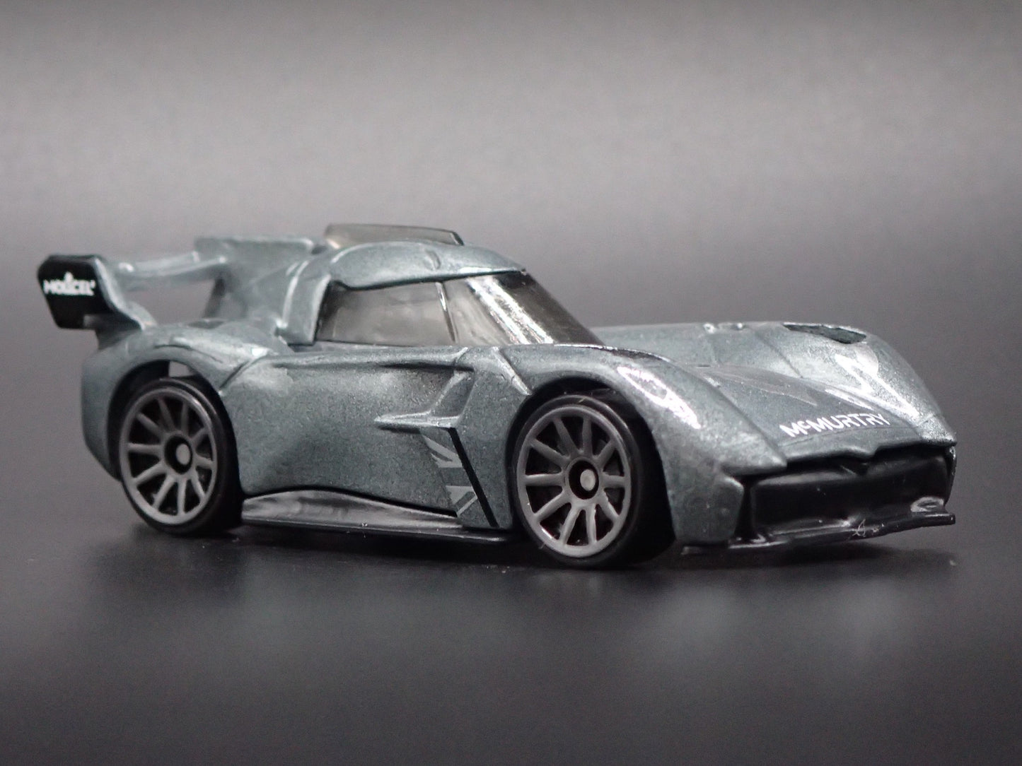 MCMURTRY SPEIRLING ELECTRIC CAR SILVER 1:64 SCALE DIORAMA DIECAST MODEL CAR