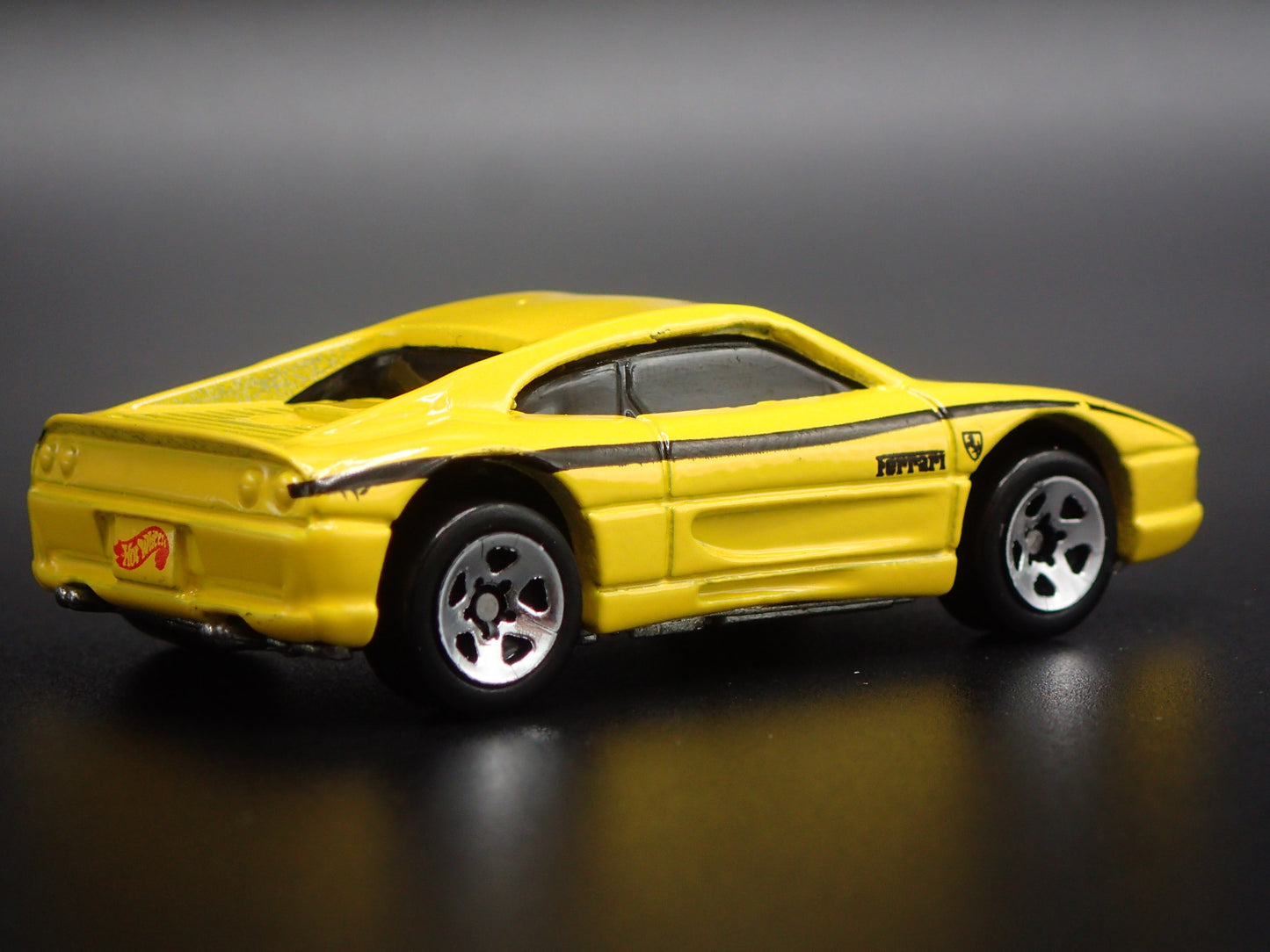 1994-1999 FERRARI 355 YELLOW 1:64 SCALE COLLECTIBLE DIORAMA DIECAST MODEL CAR