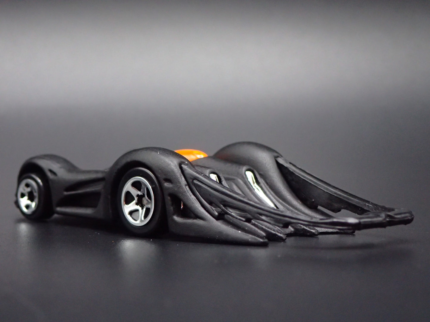 BATMAN CROOZE BATMOBILE BLACK 1:64 SCALE COLLECTIBLE DIORAMA DIECAST MODEL CAR