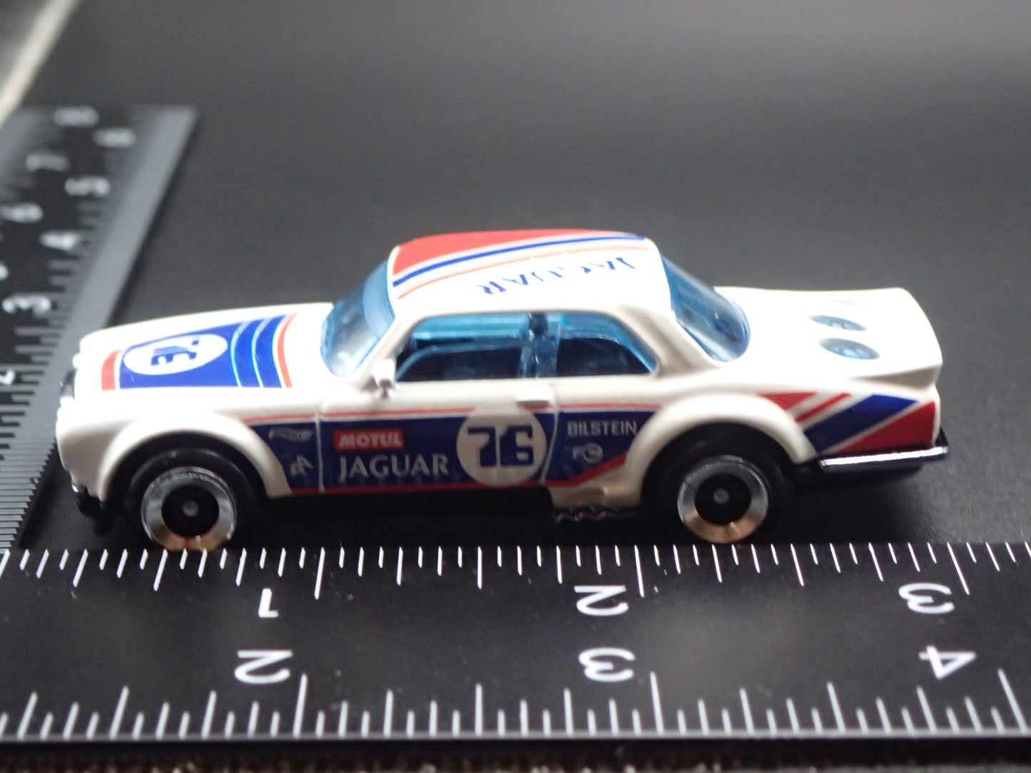 1975-1978 JAGUAR XJC V12 COUPE 1:64 SCALE COLLECTIBLE DISPLAY DIECAST MODEL CAR