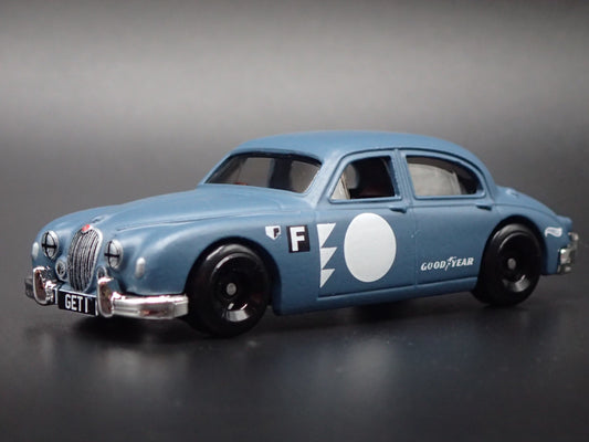 1955-1959 JAGUAR MK1 BLUE 1/64 SCALE COLLECTIBLE DIORAMA DIECAST MODEL CAR