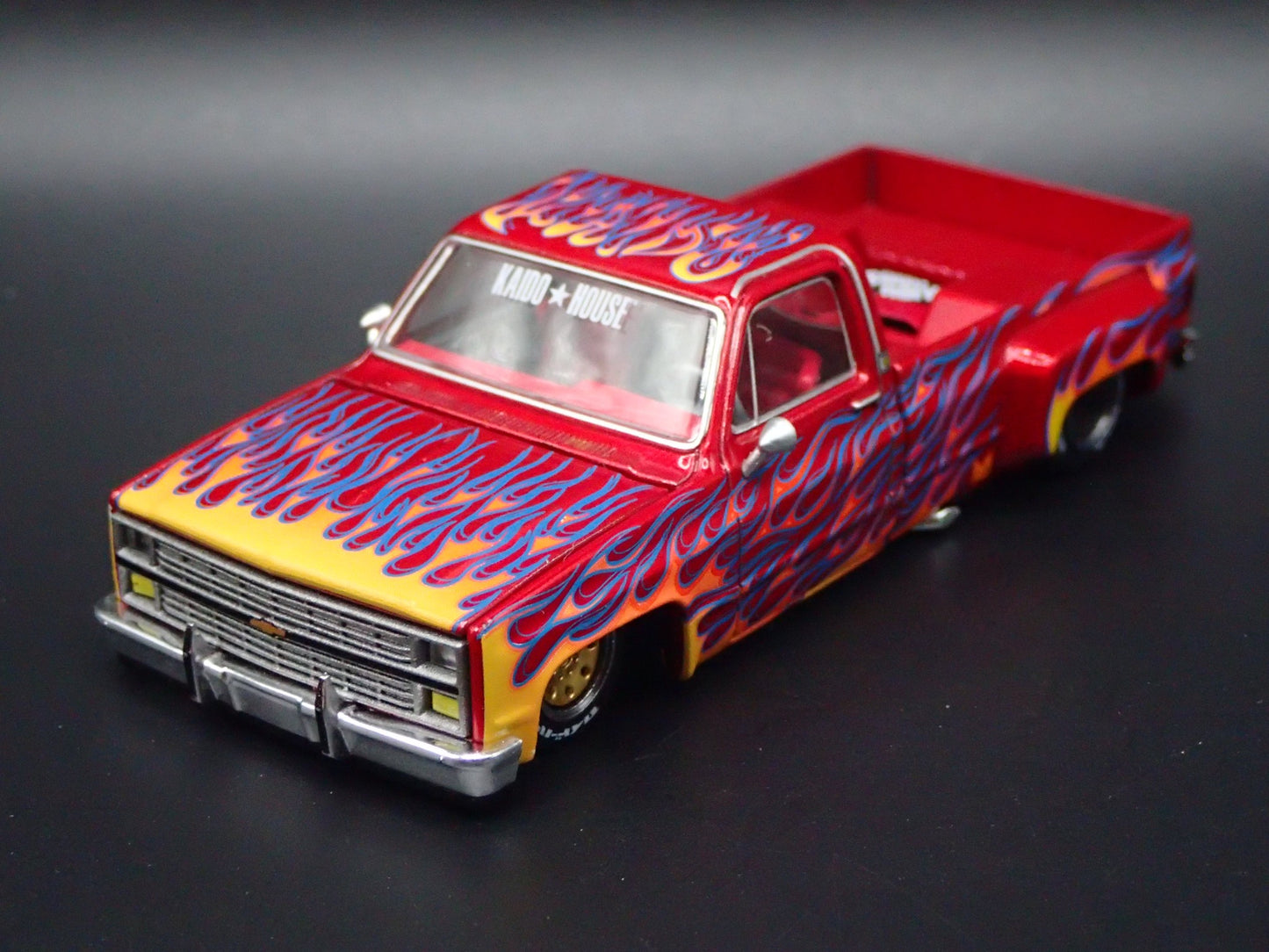 CHEVROLET SILVERADO DUALLY KAIDO FIRE V1 SQUAREBODY TRUCK 1/64 DIECAST MODEL CAR
