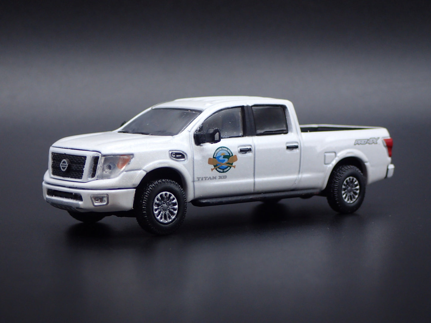 2016-2024 NISSAN TITAN XD PRO-4X PICKUP TRUCK HITCH 1:64 SCALE DIECAST MODEL CAR