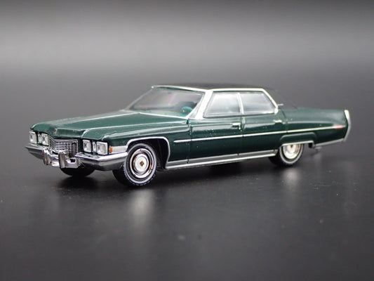1972 72 CADILLAC CADDY SEDAN DEVILLE HITCH 1:64 SCALE DIORAMA DIECAST MODEL CAR-Burning Rubber Toy Company