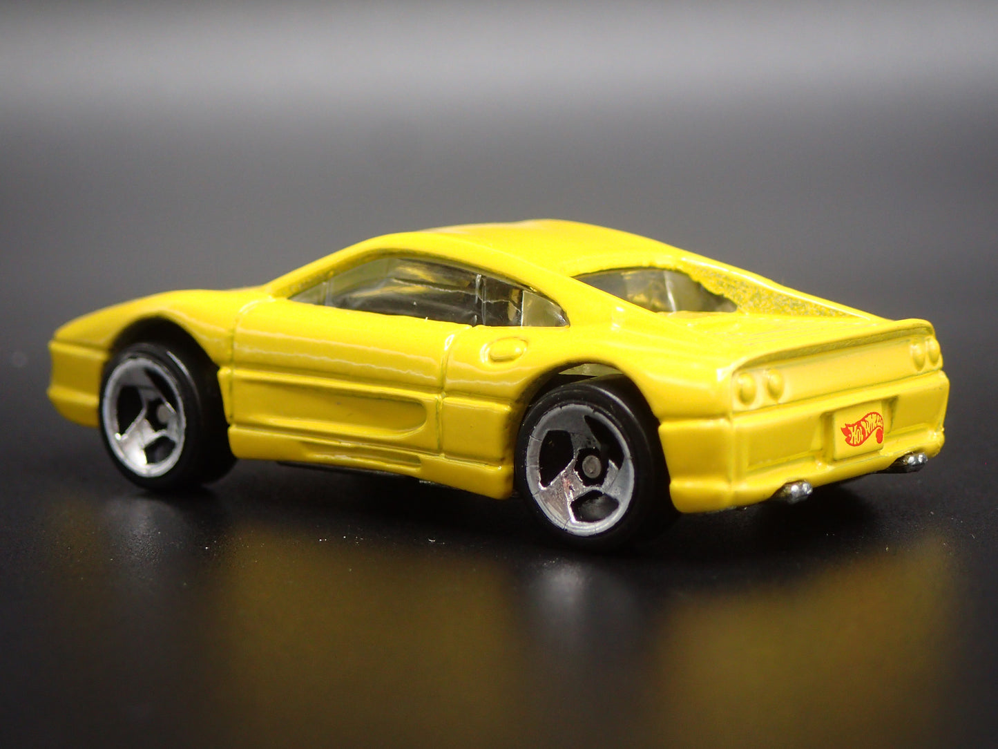 1994-1999 FERRARI 355 YELLOW 1:64 SCALE COLLECTIBLE DIORAMA DIECAST MODEL CAR