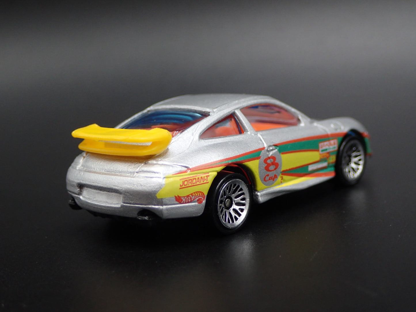 1999-2005 PORSCHE 911 GT3 CUP 996 SILVER 1:64 SCALE DIORAMA  DIECAST MODEL CAR