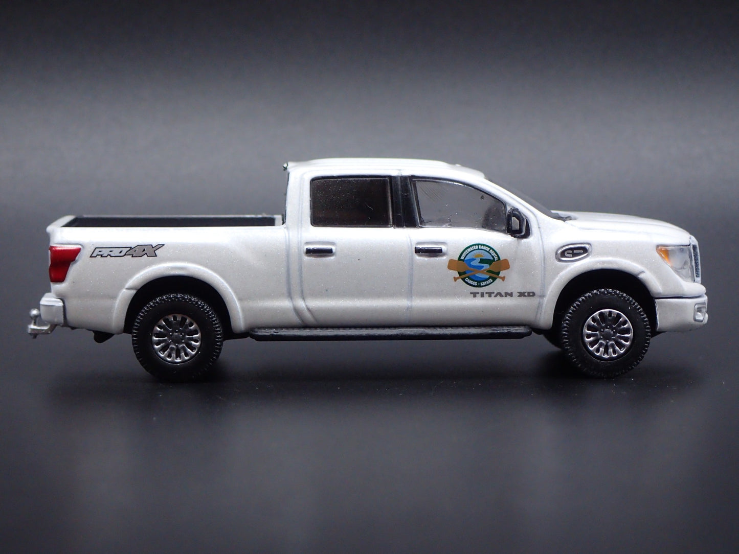 2016-2024 NISSAN TITAN XD PRO-4X PICKUP TRUCK HITCH 1:64 SCALE DIECAST MODEL CAR