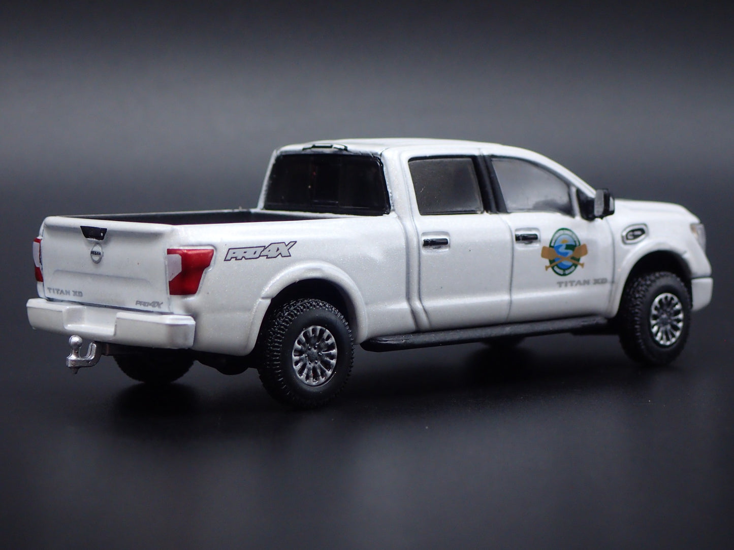 2016-2024 NISSAN TITAN XD PRO-4X PICKUP TRUCK HITCH 1:64 SCALE DIECAST MODEL CAR