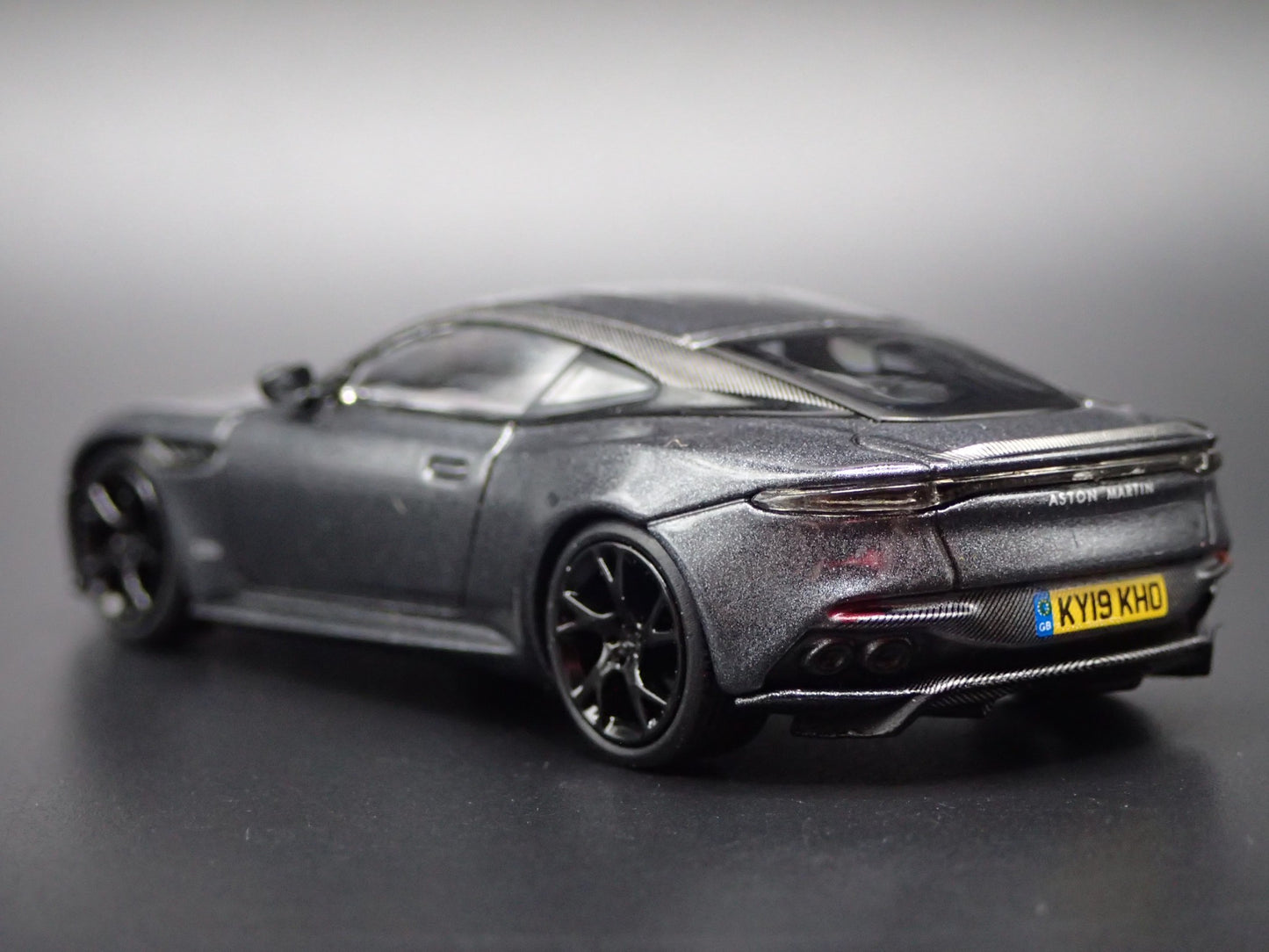 2018-2024 ASTON MARTIN DBS 007 NO TIME TO DIE GRAY 1/64 SCALE DIECAST MODEL CAR