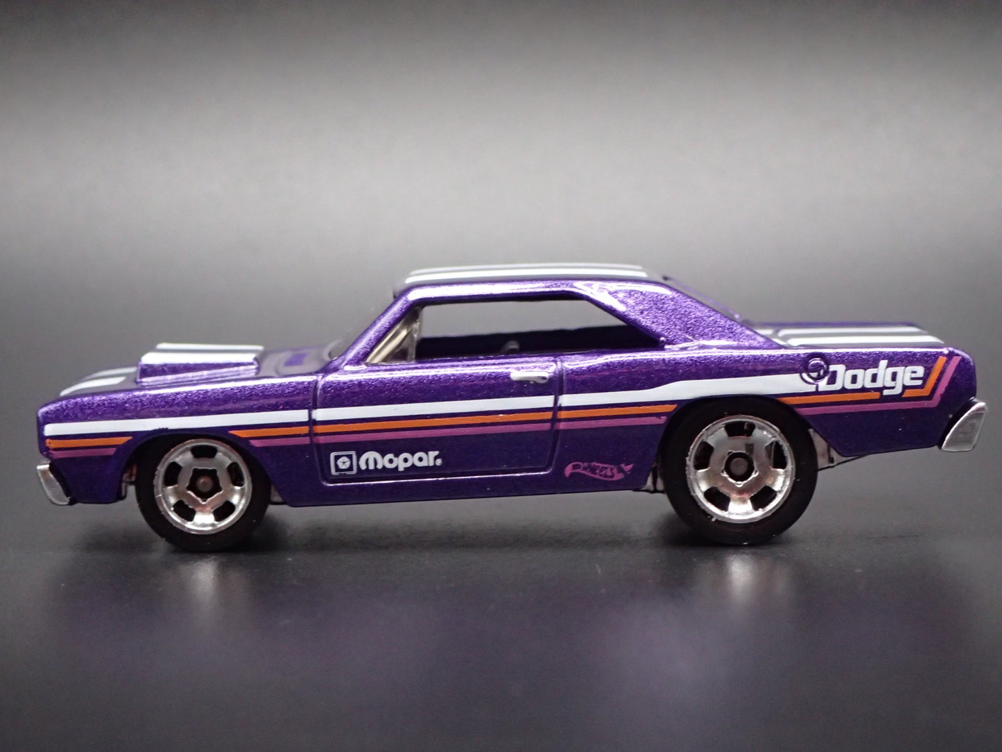 1968 68 DODGE DART NHRA DRAG HOT WHEELS 164 SCALE DIORAMA DIECAST MODEL CAR