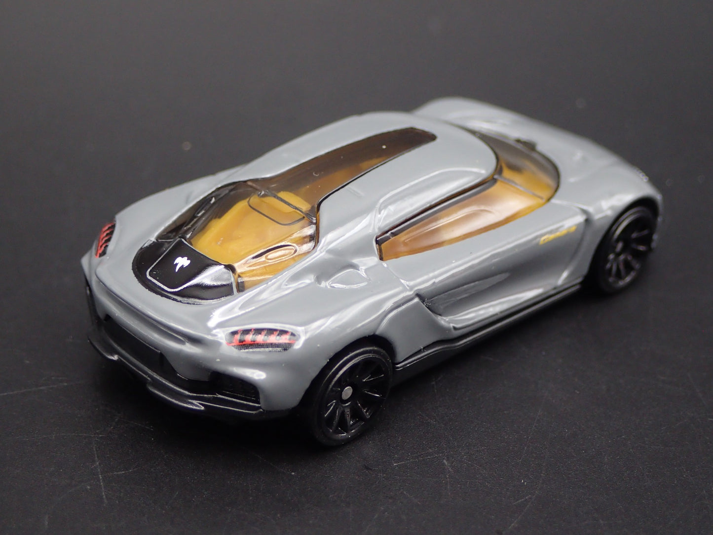 2024-2025 KOENIGSEGG GEMERA SUPER CAR GRAY 1:64 SCALE DIORAMA DIECAST MODEL CAR