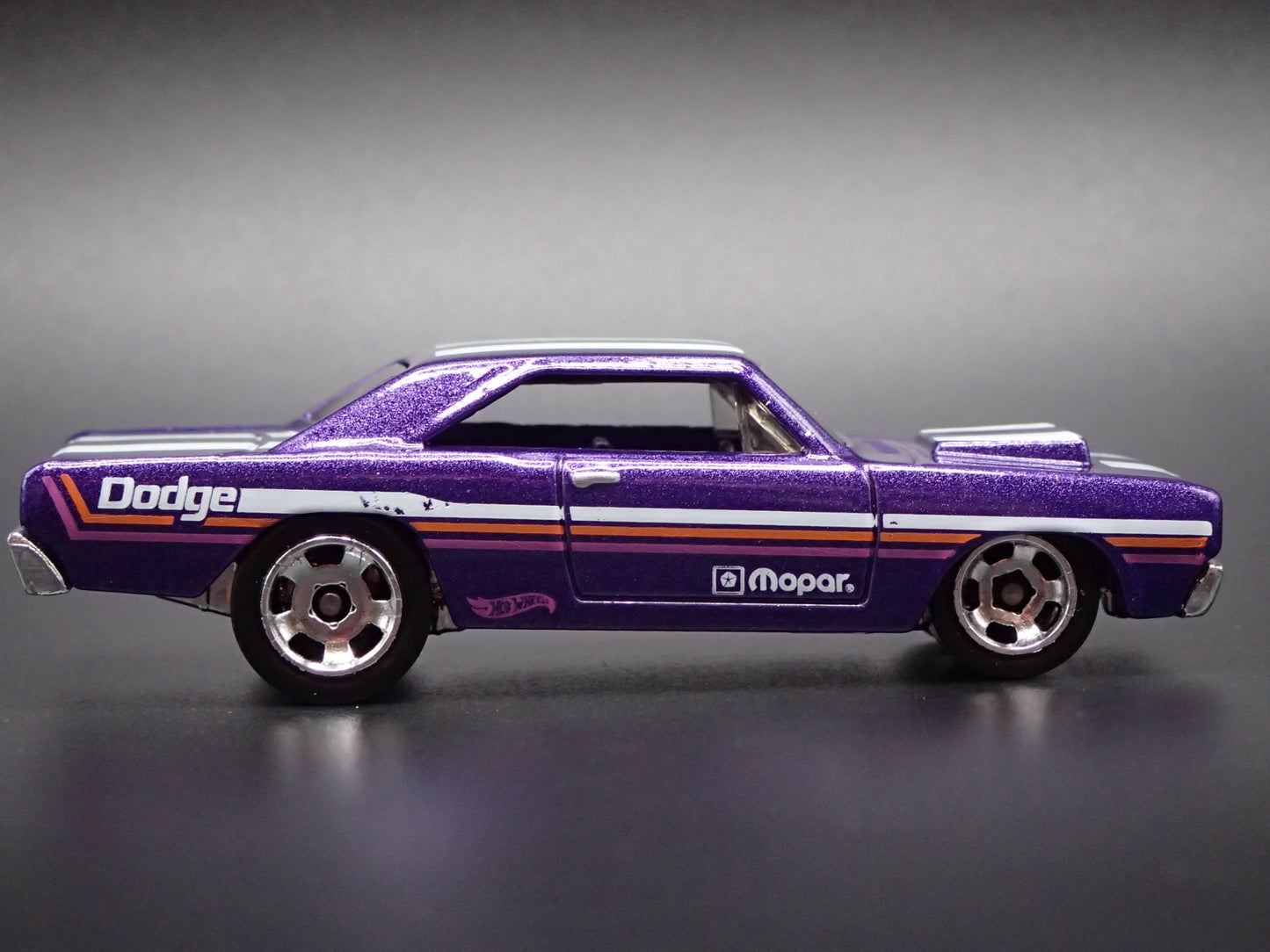1968 68 DODGE DART NHRA DRAG HOT WHEELS 164 SCALE DIORAMA DIECAST MODEL CAR