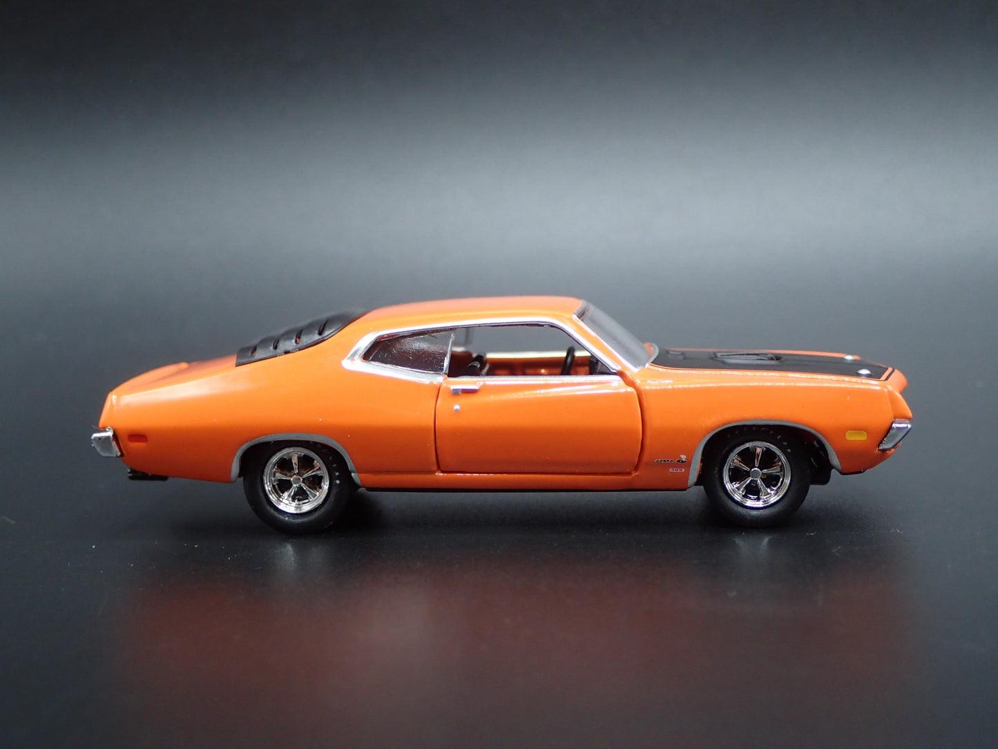 1970 70 FORD TORINO COBRA ORANGE RARE 1:64 SCALE COLLECTIBLE DIECAST MODEL CAR