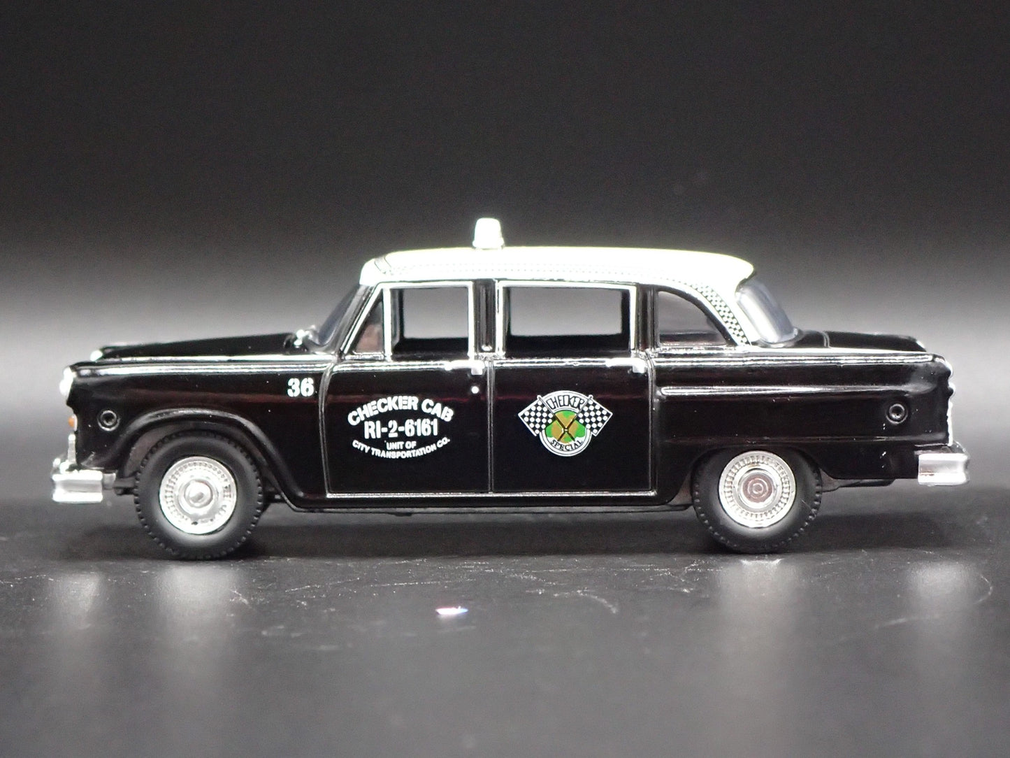 1963 CHECKER MOTORS MARATHON A11 DALLAS TX TAXI CAB 1:64 SCALE DIECAST MODEL CAR