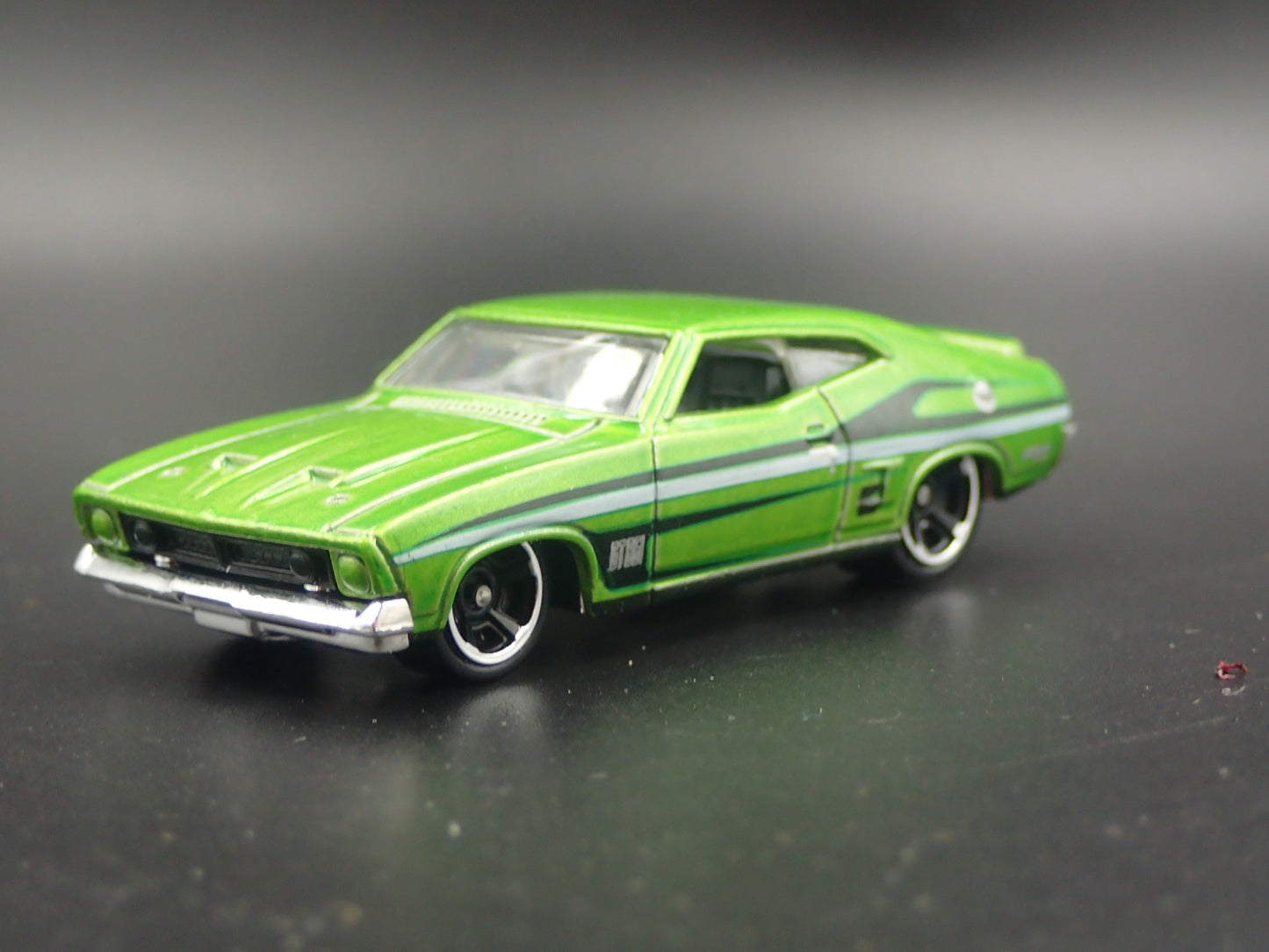 1973 73 FORD FALCON XB GREEN 1:64 SCALE COLLECTIBLE DIORAMA DIECAST MODEL CAR