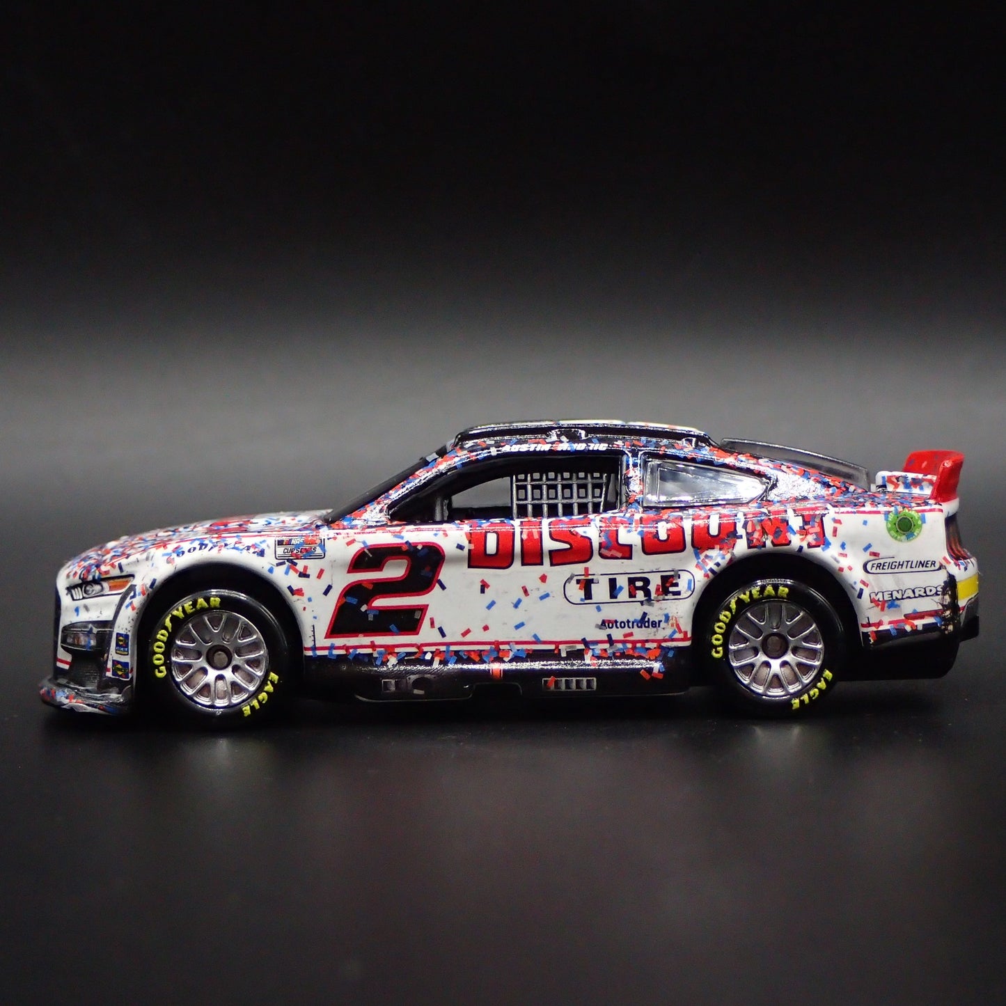 2022 FORD MUSTANG #2 AUSTIN CINDRIC DISCOUNT TIRE NASCAR 1:64 SCALE DIECAST CAR