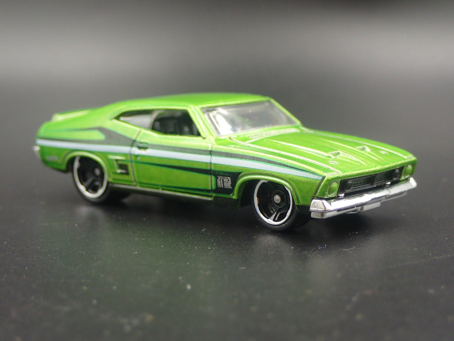 1973 73 FORD FALCON XB GREEN 1:64 SCALE COLLECTIBLE DIORAMA DIECAST MODEL CAR